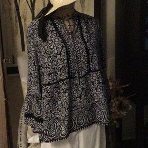 Beautiful black and white print blouse with bell sleeves